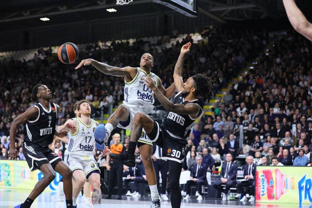 30 Matthew MORGAN Virtus Bologna BASKETBALL - ITALIAN SERIE A Virtus Bologna vs Fenerbahce Beko Istanbul 21-01-2026 00 Armando Bacot Jr. Fenerbahce Beko Istanbul BASKETBALL - ITALIAN SERIE A Virtus Bologna vs Fenerbahce Beko Istanbul 21-01-2026 during Virtus Bologna vs Fenerbahce Beko Istanbul, Basketball Euroleague match in Bologna, Italy, January 21 2026  Copyright: xValentinoxOrsini IPAxSportx xipa-agency.netx xx IPA_70388055 IPA_Agency_IPA70388055