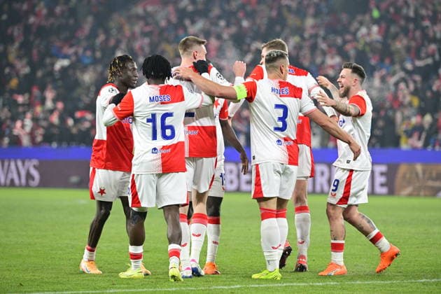 Slavia players celebrate their s side goal, an own goal scored by FC Barcelona, Barca s Robert Lewandowski, during the Champions League 7th round match Slavia Praha vs FC Barcelona in Pilsen, Czech Republic, January 21, 2026. (CTKxPhoto VitxSimanek) CTKPhotoP2026012110545  CTKPhotoP2026012110545
