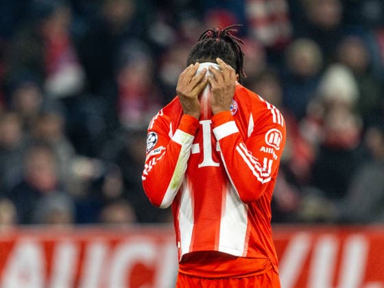 Fassungslos . . . Bayerns 17 Michael OLISE. Fussball: Bayern - Gilloise. Fußball Championsleague, FC Bayern München - Royale Union Saint-Gilloise, Spieltag 7, Saison 2025-2026, am 21.01.2026 in Muenchen, A L L I A N Z A R E N A, Deutschland. Quelle Copyright Credit : Oryk HAIST