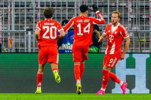 GER, UEFA CL, FC Bayern Muenchen (GER) vs Royale Union Saint-Gilloise (BEL) 21.01.2026, Allianz Arena, Muenchen, GER, UEFA CL, FC Bayern Muenchen (GER) vs Royale Union Saint-Gilloise (BEL), UEFA regulations prohibit any use of photographs as image sequences and or quasi-video, im Bild Jubel nach dem Tor zum 2-0 durch Harry Kane (FCB 9) mit Tom Bischof (FCB 20) Luis D’az (FCB 14)
