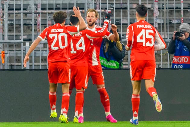 GER, UEFA CL, FC Bayern Muenchen (GER) vs Royale Union Saint-Gilloise (BEL) 21.01.2026, Allianz Arena, Muenchen, GER, UEFA CL, FC Bayern Muenchen (GER) vs Royale Union Saint-Gilloise (BEL), UEFA regulations prohibit any use of photographs as image sequences and or quasi-video, im Bild Jubel nach dem Tor zum 2-0 durch Harry Kane (FCB 9) mit Tom Bischof (FCB 20) Luis D’az (FCB 14) Aleksandar Pavlovi Pavlovic (FCB 45)