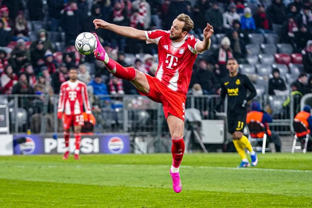 2026-01-21 FC Bayern München v R. Union Saint-Gilloise - UEFA Champions League 2025 26 League Phase MD7 MUNICH, GERMANY - JANUARY 21: Harry Kane of FC Bayern Munchen controls the ball during the UEFA Champions League 2025 26 League Phase MD7 match between FC Bayern M++nchen and R. Union Saint-Gilloise at Football Arena Munich on January 21, 2026 in Munich, Germany. Munich Football Arena Munich Germany Content not available for redistribution in The Netherlands directly or indirectly through any third parties. Copyright: xAndrexWeeningx