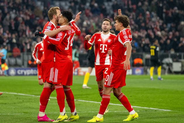 Torjubel zum 2:0, Harry Kane 9 (FC Bayern Muenchen), Luis Diaz 14 (FC Bayern Muenchen) , Raphael Guerreiro 22 (FC Bayern Muenchen), Tom Bischof 20 (FC Bayern Muenchen), FC Bayern Muenchen vs. Royale Union Saint Gilloise, Fussball, UEFA Champions League, 7. Spieltag, 21.01.2026 DFB regulations prohibit any use of photographs as image sequences and or quasi-video Muenchen Bayern Deutschland