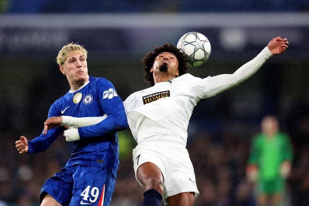 Chelsea v Pafos 21 January 2026, London - UEFA Champions League Football, Group Stage - Chelsea v Pafos - Alejandro Garnacho of Chelsea and Bruno Felipe of Paphos - Photo: Charlotte Wilson Offside. London UK Copyright: xCharlottexWilsonx xOffsidexOffside