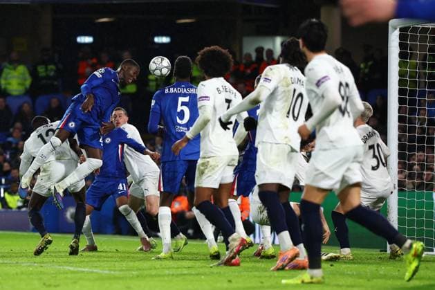Moises Caicedo of Chelsea scoring a goal (1-0) Chelsea v Pafos, UEFA Champions League, Group Stage, Football, Stamford Bridge, London, UK - 21 Jan 2026London Stamford Bridge United Kingdom EDITORIAL USE ONLY No use with unauthorised audio, video, data, fixture lists, club league logos or live services. Online in-match use limited to 120 images, no video emulation. No use in betting, games or single club league player publications. Copyright: xSimonxDael Shutterstockx 16348356ah