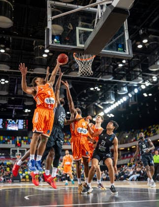 Mark Smith of Ratiopharm Ulm and Philip Tarik of London Lions Men challenge for the ball during the Eurocup match between London Lions and Ratiopharm ULM at the Copper Box Arena, London, United Kingdom on 21 January 2026. Copyright: xPhilxHutchinsonx 44440005