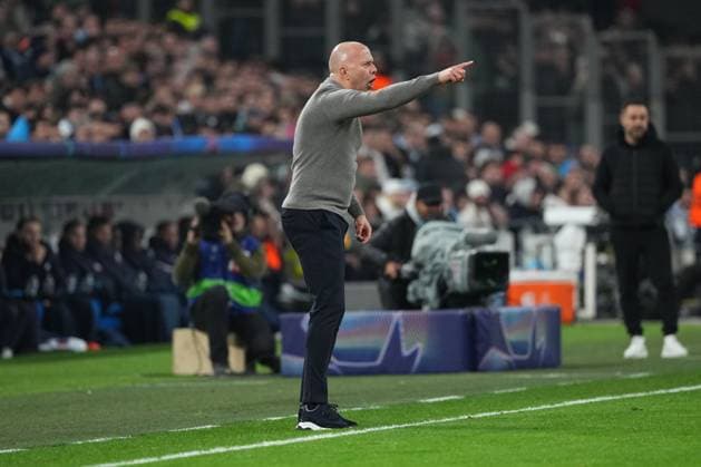 Liverpool coach Arne Slot Marseille v Liverpool, UEFA Champions League, Group Stage, Football, Orange Velodrome, Marseille, France - 21 Jan 2026Marseille Orange Vélodrome France EDITORIAL USE ONLY No use with unauthorised audio, video, data, fixture lists, club league logos or live services. Online in-match use limited to 120 images, no video emulation. No use in betting, games or single club league player publications. Copyright: xDavexWinter Shutterstockx 16348361eb