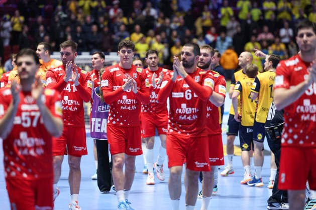Sweden v Croatia - Men s EHF EURO 2026 MALMO, SWEDEN - JANUARY 21: Team Croatia greets fans after the Men s EHF Euro 2026 - Preliminary Round - Group E match between Sweden and Croatia at Malmo Arena on January 21, 2026 in Malmo, Sweden.  SanjinxStrukic PIXSELL