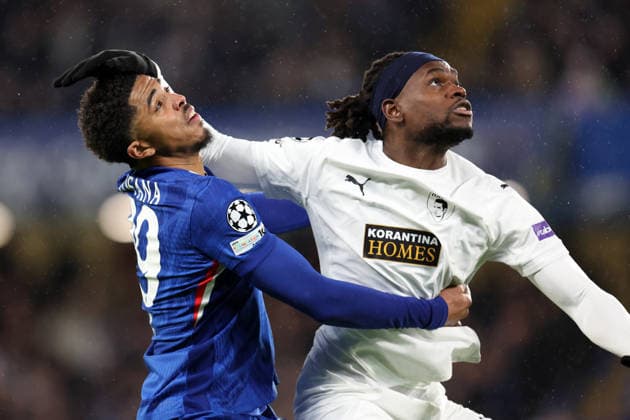 Chelsea v Pafos 21 January 2026, London - UEFA Champions League Football, Group Stage - Chelsea v Pafos - Wesley Fofana of Chelsea and Landry Dimata - Photo: Charlotte Wilson Offside. London UK Copyright: xCharlottexWilsonx xOffsidexOffside
