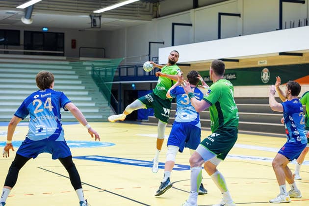 21.01.2026, xovx, Handball Testspiel Handball Bundesliga, HSG Wetzlar - TV Großwallstadt v.l. Ben Connar Battermann (TV Großwallstadt), Philipp Ahouansou (HSG Wetzlar), Axel Skaarnaes (TV Großwallstadt), Nikola Grahovac (HSG Wetzlar), Maximilian Horner (TV Großwallstadt) Wetzlar-Dutenhofen Sporthalle Dutenhofen Hessen Deutschland (DE)