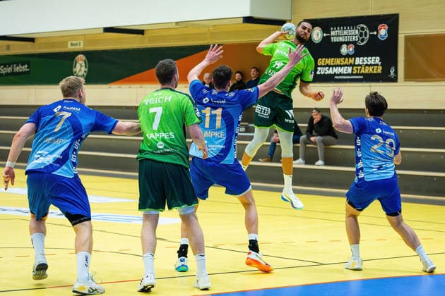 21.01.2026, xovx, Handball Testspiel Handball Bundesliga, HSG Wetzlar - TV Großwallstadt v.l. Patrick Gempp (TV Großwallstadt), Dominik Mappes (HSG Wetzlar), Ole Klimpke (TV Großwallstadt), Philipp Ahouansou (HSG Wetzlar), Maximilian Horner (TV Großwallstadt) Wetzlar-Dutenhofen Sporthalle Dutenhofen Hessen Deutschland (DE)