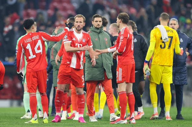 Die Bayern Spieler nach dem Spiel, Luis Diaz (FC Bayern Muenchen, 14) mit Harry Kane (FC Bayern Muenchen, 09) und Leon Goretzka (FC Bayern Muenchen, 08), mit Sven Ulreich (FC Bayern Muenchen, 26), GER, FC Bayern Muenchen vs. Royale Union Saint-Gilloise, Fussball, UEFA Champions League, Liga-Phase, 7. Spieltag, Saison 2025 2026, 21.01.2026, GER, FC Bayern Muenchen vs. Royale Union Saint-Gilloise, Fussball, UEFA Champions League, Liga-Phase, 7. Spieltag, Saison 2025 2026, 21.01.2026 Muenchen Copyright: xEibner-Pressefoto JennixMaulx EP_JML