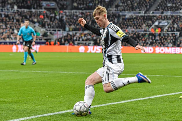 Newcastle United v PSV Eindhoven UEFA Champions League Lewis Hall of Newcastle United crosses the ball during the UEFA Champions League match at St. James s Park, Newcastle 21 01 2026 UK Newspapers OUT Copyright: xJamiexJohnstonx FIL-22840-0240
