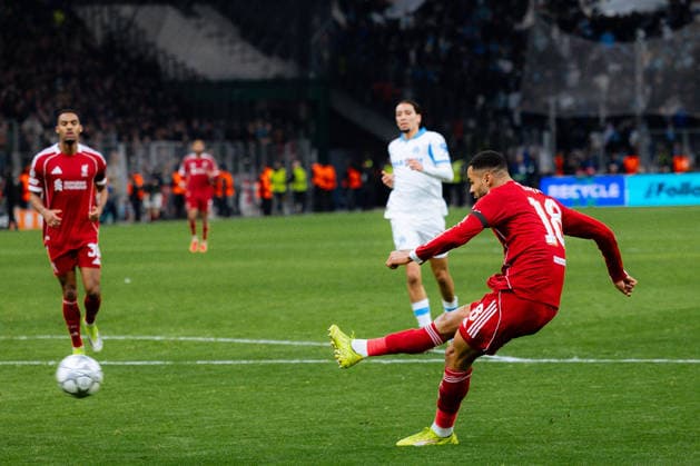 Cody Gakpo of Liverpool FC scores his team third goal during the UEFA Champions League game between Olympique de Marseille and Liverpool FC at Stade Velodrome in Marseille, France. Copyright: xPaulinexFiguetx xSPPx Sportspressphoto_SPR84251