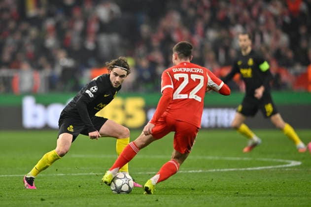 Zweikampf, Aktion Kamiel Van de Perre R. Union Saint-Gilloise USG (06) gegen Raphael Guerreiro FC Bayern Muenchen FCB (22) FC Bayern Muenchen FCB vs R. Union Saint-Gilloise Spieltag 7 21.01.2026 DFL REGULATIONS PROHIBIT ANY USE OF PHOTOGRAPHS AS IMAGE SEQUENCES AND OR QUASI-VIDEO FC Bayern Muenchen FCB vs R. Union Saint-Gilloise