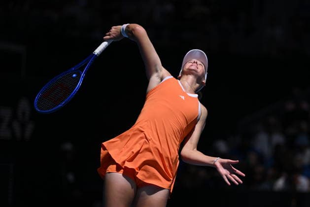 TENNIS AUSTRALIAN OPEN, Ashlyn Krueger of the USA in action during the Women™s 2nd round match against Madison Keys of the USA on day 5 of the 2026 Australian Open tennis tournament at Melbourne Park in Melbourne, Wednesday, January 22, 2026. ( NO ARCHIVING MELBOURNE VICTORIA AUSTRALIA  Copyright: xJAMESxROSSx 20260122195204310479
