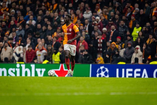 Galatasaray vs Atletico Madrid UEFA Champions League 2025-26 MD7 Davinson Sanchez of Galatasaray SK in action during the match. Galatasaray SK and Atletico Madrid faced each other at UEFA Champions League 2025 26 League Phase MD7. The match took place in Ali Sami Yen Rams Park Stadium on january 21, 2026. Istanbul Istanbul Turkey Copyright: xBurakxBasturkx