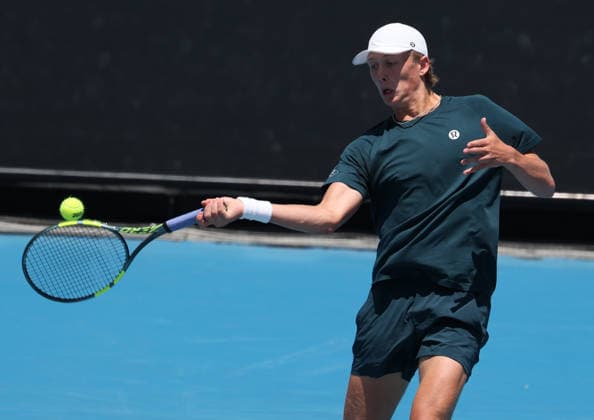 January 22, 2026, Melbourne, Victoria, Australia: ETHAN QUINN of USA during the match against H. Hurkacz of Poland in the third round of Australian Open, Melbourne, Australia. Melbourne Australia - ZUMAc278 20260122_zsp_c278_004 Copyright: xMarcinxCholewinskix