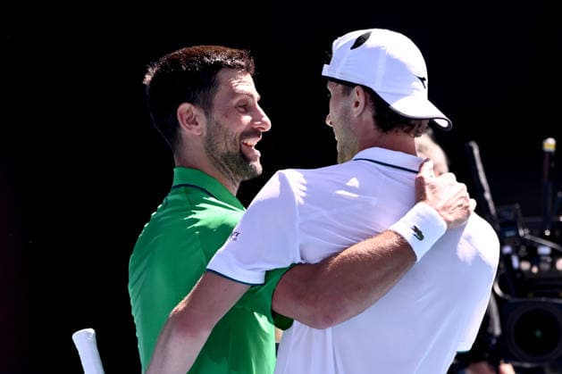 TENNIS AUSTRALIAN OPEN, Novak Djokovic of Serbia is congratulated on his win in the Men™s 2nd round match by Francesco Maestrelli of Italy on day 5 of the 2026 Australian Open tennis tournament at Melbourne Park in Melbourne, Wednesday, January 22, 2026. ( NO ARCHIVING MELBOURNE VICTORIA AUSTRALIA  Copyright: xJOELxCARRETTx 20260122158781841488