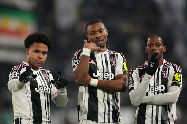 (260122) -- TURIN, Jan. 22, 2026 -- Juventus Khephren Thuram (C) celebrates his goal with teammates during the UEFA Champions League match between Juventus and Benfica in Turin, Italy, Jan. 21, 2026. (Photo by Xinhua) (SP)ITALY-TURIN-FOOTBALL-UEFA CHAMPIONS LEAGUE-JUVENTUS VS BENFICA DiegoxPetrussi 