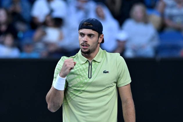 TENNIS AUSTRALIAN OPEN, Arthur Gea of France reacts during the Men™s 2nd round match against Stan Wawrinka of Switzerland on day 5 of the 2026 Australian Open tennis tournament at Melbourne Park in Melbourne, Wednesday, January 22, 2026. ( NO ARCHIVING MELBOURNE VICTORIA AUSTRALIA  Copyright: xJAMESxROSSx 20260122127379315963