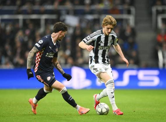 Anthony Gordon of Newcastle United (right) in action Newcastle United v PSV Eindhoven, UEFA Champions League, Group Stage, Football, St James Park, Newcastle, UK - 21 Jan 2026Newcastle St James Park United Kingdom EDITORIAL USE ONLY No use with unauthorised audio, video, data, fixture lists, club league logos or live services. Online in-match use limited to 120 images, no video emulation. No use in betting, games or single club league player publications. Copyright: xRichardxLee Shutterstockx 16348359cj