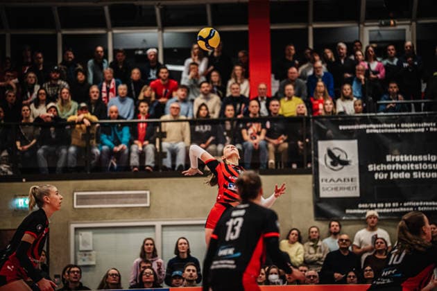 Volleyball Frauen Saison 2025 2026 Volleyball Bundesliga ETV Hamburger Volksbank Volleys vs. USC Münster 22.01.2026 Angriff Lilly Faroß ( 16, ETV Hamburger Volksbank Volleys) Bundesliga Debüt Hamburg Sporthalle Hoheluft Hamburg Deutschland