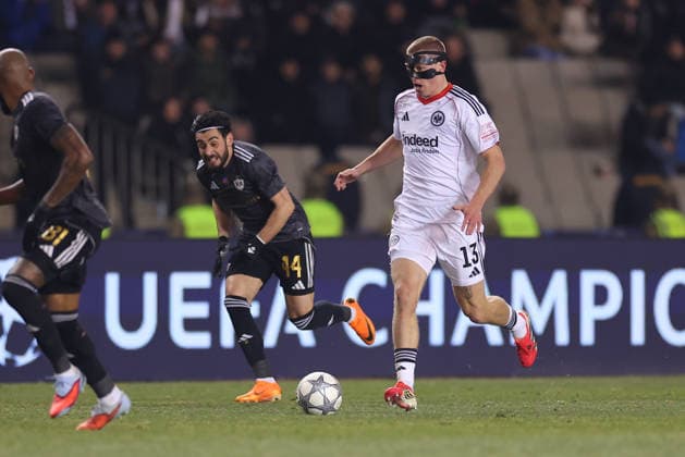 21.01.2026, Fussball UEFA Champions League, Qarabag Agdam FK - Eintracht Frankfurt, v.l., Rasmus Kristensen (Eintracht Frankfurt) DFL DFB REGULATIONS PROHIBIT ANY USE OF PHOTOGRAPHS AS IMAGE SEQUENCES AND OR QUASI-VIDEO. xdcx Copyright: HMBxMedia Claus