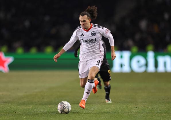 21.01.2026, Fussball UEFA Champions League, Qarabag Agdam FK - Eintracht Frankfurt, v.l., Arthur Theate (Eintracht Frankfurt) DFL DFB REGULATIONS PROHIBIT ANY USE OF PHOTOGRAPHS AS IMAGE SEQUENCES AND OR QUASI-VIDEO. xdcx Copyright: HMBxMedia Claus