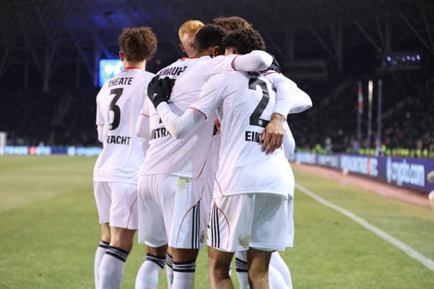21.01.2026, Fussball UEFA Champions League, Qarabag Agdam FK - Eintracht Frankfurt, v.l., Torjubel zum 1:2 durch Fares Chaibi (Eintracht Frankfurt), Goal celebration, celebrate the goal DFL DFB REGULATIONS PROHIBIT ANY USE OF PHOTOGRAPHS AS IMAGE SEQUENCES AND OR QUASI-VIDEO. xdcx Copyright: HMBxMedia Claus
