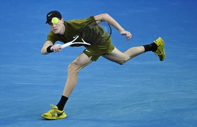 (260122) -- MELBOURNE, Jan. 22, 2026 -- Jannik Sinner of Italy hits a return during the men s singles 2nd round match between Jannik Sinner of Italy and James Duckworth of Australia at the Australian Open tennis tournament in Melbourne, Australia, Jan. 22, 2026. (Photo by Xinhua) (SP)AUSTRALIA-MELBOURNE-TENNIS-AUSTRALIAN OPEN-MEN S SINGLES WangxShen 