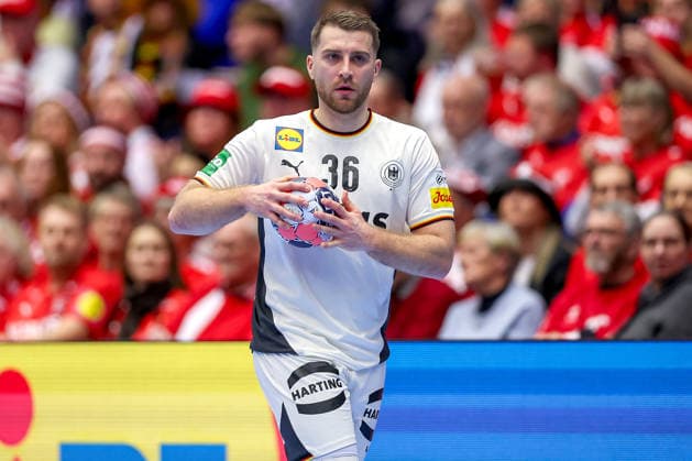 22.01.2026, Handball, Men s EHF EURO 2026, Deutschland - Portugal, Jyske Bank Boxen in Herning, Dänemark, Main Round: Lukas Mertens (Germany 36) Dänemark