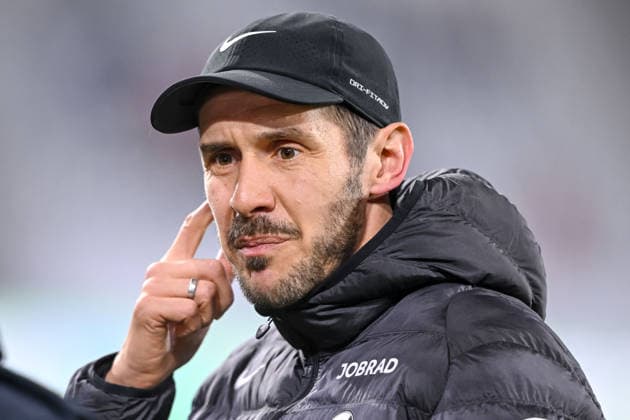 Trainer Julian Schuster (SC Freiburg) gestures during the UEFA Europa League 2025 26 League Phase MD7 match between SC Freiburg and Maccabi Tel-Aviv FC at Stadion am Wolfswinkel on January 22, 2026 in Freiburg im Breisgau, Germany. (Photo by Harry Langer DeFodi Images) -