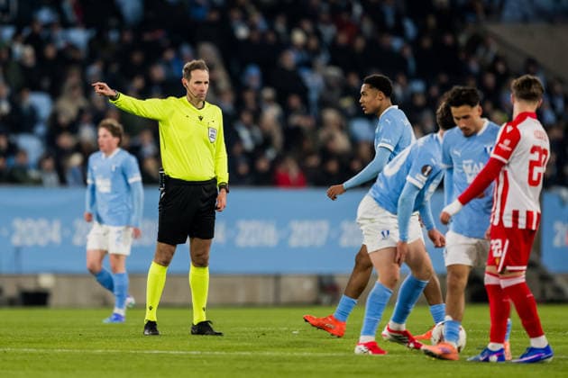 260122 Referee Sascha Stegemann during the UEFA Europa League football match between Malmö FF and Crvena Zvezda on January 22, 2026 in Malmö. Photo: Petter Arvidson BILDBYRAN kod PA PA1132 fotboll football soccer fotball uefa europa league europa league malmö ff crvena zvezda bbeng röda stjärnan Copyright: PETTERxARVIDSON BB260122PA093
