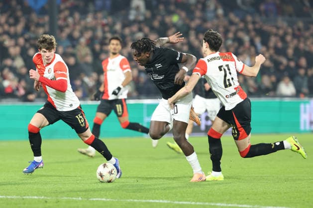 SOCCER - UEFA EL, Feyenoord vs Sturm ROTTERDAM,NETHERLANDS,22.JAN.26 - SOCCER - UEFA Europa League, Feyenoord Rotterdam vs SK Sturm Graz. Image shows Jordan Bos (Feyenoord), Seedy Jatta (Sturm) and Anel Ahmedhodzic (Feyenoord).  GEPAxpictures xChrisxBauer