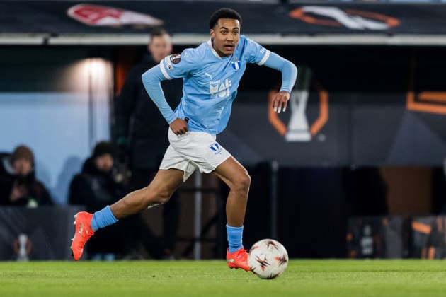260122 Theodor Lundbergh of Malmö FF during the UEFA Europa League football match between Malmö FF and Crvena Zvezda on January 22, 2026 in Malmö. Photo: Petter Arvidson BILDBYRAN kod PA PA1132 fotboll football soccer fotball uefa europa league europa league malmö ff crvena zvezda bbeng röda stjärnan Copyright: PETTERxARVIDSON BB260122PA094