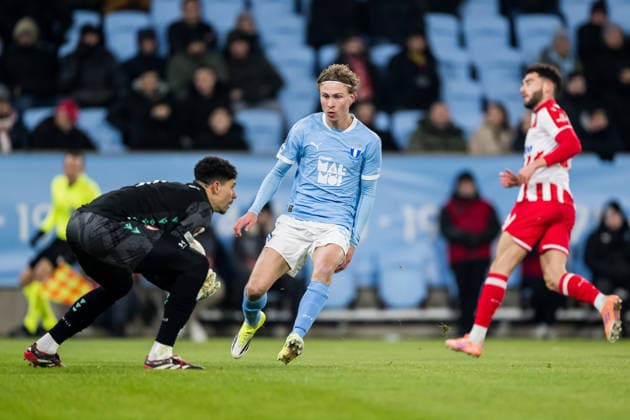 260122 Hugo Bolin of Malmö FF during the UEFA Europa League football match between Malmö FF and Crvena Zvezda on January 22, 2026 in Malmö. fotboll football soccer fotball uefa europa league europa league malmö ff crvena zvezda bbeng röda stjärnan bbauto Copyright: PETTERxARVIDSON BB260122PA097