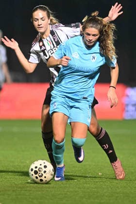 Viola Calligaris of Juventus FC competes for the ball with Laura Hogh Faurskov of Napoli Women during the Coppa Italia Femminile between Napoli Women vs Juventus FC :Agostino Gemito Live Photo  Copyright: xAgostinoxGemito IPAxSportx xipa-agency.netx xx IPA_70423904 IPA_Agency_IPA70423904