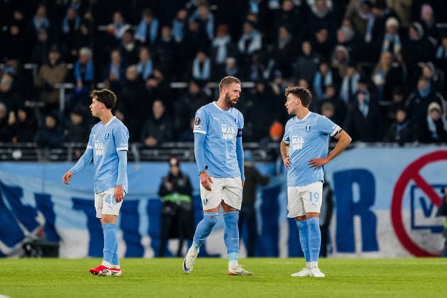 260122 Pontus Jansson and Colin Rösler of Malmö FF looks dejected after the 0-1 goal during the UEFA Europa League football match between Malmö FF and Crvena Zvezda on January 22, 2026 in Malmö. Photo: Petter Arvidson BILDBYRAN kod PA PA1132 fotboll football soccer fotball uefa europa league europa league malmö ff crvena zvezda bbeng röda stjärnan depp Copyright: PETTERxARVIDSON BB260122PA101