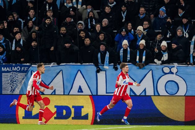 260122 Vladimir Lucic and Vasilije Kostov of Crvena Zvezda celebrate the 0-1 goal during the UEFA Europa League football match between Malmö FF and Crvena Zvezda on January 22, 2026 in Malmö. Photo: Petter Arvidson BILDBYRAN kod PA PA1132 fotboll football soccer fotball uefa europa league europa league malmö ff crvena jubel zvezda bbeng röda stjärnan Copyright: PETTERxARVIDSON BB260122PA107