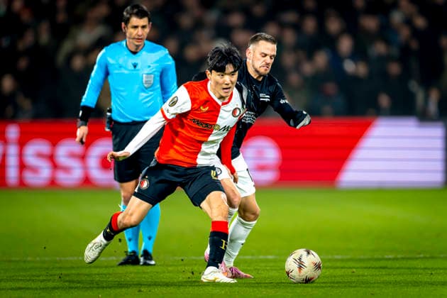 SC Feyenoord Rotterdam midfielder Inbeom wang, SK Sturm Graz midfielder Tomi Horvat during the match SC Feyenoord Rotterdam vs SK Sturm Graz at the for the Europa League - League phase - Matchday 7 season 2025-2026 in ROTTERDAM, Netherlands on 22 january 2026, (photo by Marcel van Dorst EYE4images DeFodi Images) -