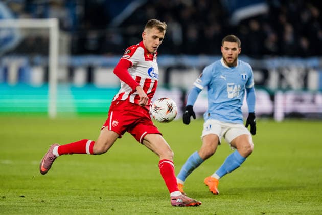 260122 Vladimir Lucic of Crvena Zvezda and Gabriel Busanello of Malmö FF during the UEFA Europa League football match between Malmö FF and Crvena Zvezda on January 22, 2026 in Malmö. fotboll football soccer fotball uefa europa league europa league malmö ff crvena zvezda bbeng röda stjärnan bbauto Copyright: PETTERxARVIDSON BB260122PA111