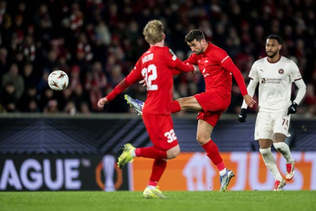 260122 Vetle Dragsnes of Brann during the UEFA Europa League football match between Brann and Midtjylland on January 22, 2026 in Bergen. Photo: Marius Simensen BILDBYRAN COP 238 MM0054 bbeng fotboll football soccer fotball uefa europa league brann midtjylland Copyright: MARIUSxSIMENSEN BB260122ZH015