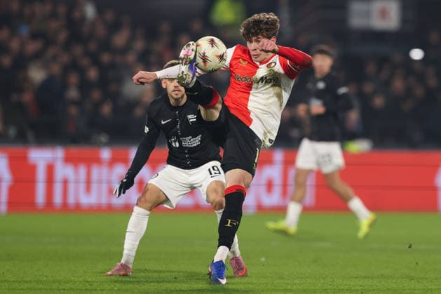 2026-01-22 Feyenoord v SK Sturm Graz - UEFA Europa League, League phase, MD7 ROTTERDAM, NETHERLANDS - JANUARY 22: Jordan Bos of Feyenoord is challenged by Tomi Horvat of SK Sturm Graz during the UEFA Europa League, League phase, MD7 match between Feyenoord and SK Sturm Graz at Stadion Feijenoord on January 22, 2026 in Rotterdam, Netherlands. Rotterdam Stadion Feijenoord Netherlands Content not available for redistribution in The Netherlands directly or indirectly through any third parties. Copyright: xHansxvanxderxValkx