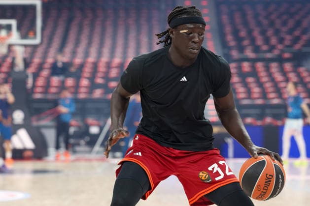 Wenyen Gabriel (FC Bayern Basketball, 32) beim Aufwaermen vor dem Spiel, GER, FC Bayern Basketball vs. Valencia Basket, Basketball, Euroleague, 24. Spieltag, Saison 2025 2026, 22.01.2026, GER, FC Bayern Basketball vs. Valencia Basket, Basketball, Euroleague, 24. Spieltag, Saison 2025 2026, 22.01.2026 Muenchen Copyright: xEibner-Pressefoto JennixMaulx EP_JML