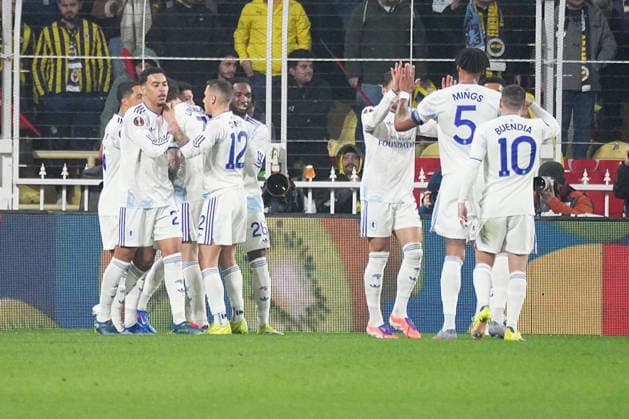 ISTANBUL, TURKEY - JANUARY 22: Jadon Sancho (19) of Aston Villa celebrates after scoring the first goal of his team with teammates during during the UEFA Europa League 2025 26 League Phase MD7 match between Fenerbahce SK and Aston Villa FC at Fenerbahce Sükrü Saracoglu Spor Kompleksi Chobani Stadium on January 22, 2026 in Istanbul, Turkey. Istanbul Turkey Copyright: xSeskimphotox FBahce-AVilla-220126 (68)