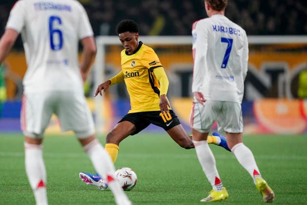 Schweiz: UEFA Europa League 2025 26, BSC Young Boys vs Olympique Lyonnais - Stadion Wankdorf, Bern: Alvyn Sanches (10 Young Boys) in Aktion Bern Stadion Wankdorf Bern Schweiz Copyright: xKjetilxWaberx