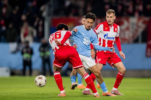 260122 Adrian Skogmar of Malmö FF during the UEFA Europa League football match between Malmö FF and Crvena Zvezda on January 22, 2026 in Malmö. fotboll football soccer fotball uefa europa league europa league malmö ff crvena zvezda bbeng röda stjärnan bbauto Copyright: PETTERxARVIDSON BB260122PA135