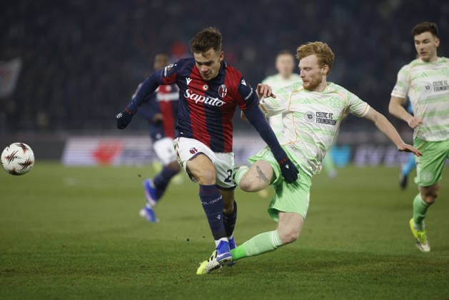CALCIO - UEFA Europa League - Bologna FC vs Celtic FC Nadir Zortea of Bologna FC and Benjamin Nygren of Celtic Glasgow during the Uefa Europa League 2025 26 season football match between Bologna FC and Celtic Glasgow on 22 January 2026 at â?? Renato Dall Ara Stadium, Bologna, Italy. Photo Nderim KACELI Bologna Italy  Copyright: xIPAxSport ABACAx