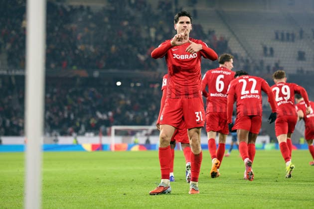 22.01.2026, xrekx, Fussball UEFA Europa League, SC Freiburg - Maccabi Tel Aviv v.l. Torjubel nach dem Tor zum celebrating the goal celebrate 1:0 durch Igor Matanovic (SC Freiburg) (DFL DFB REGULATIONS PROHIBIT ANY USE OF PHOTOGRAPHS as IMAGE SEQUENCES and or QUASI-VIDEO) Freiburg